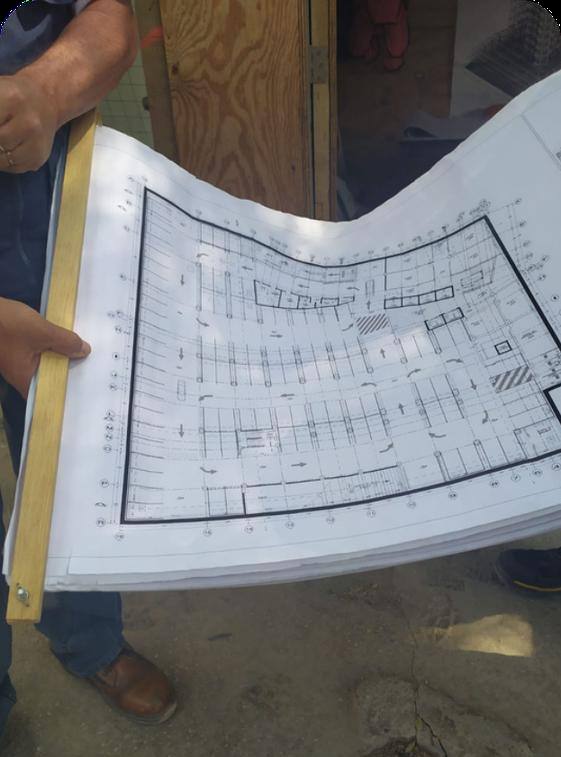 Planos arquitectónicos impresos para trámite de licencia de construcción