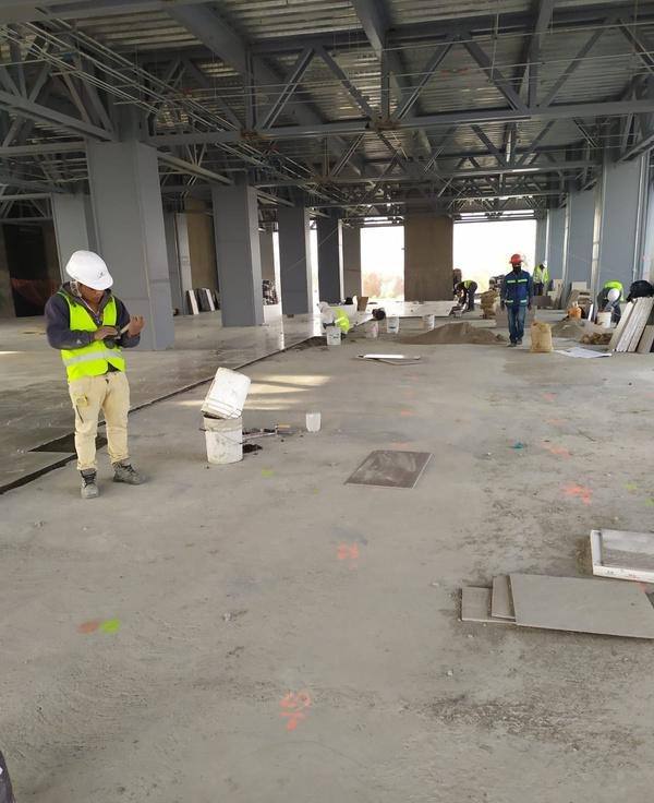 Supervisión de obra en una estructura metálica de gran luz